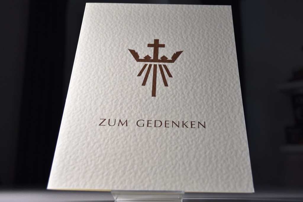 Evangelische Gedenk-Urkunde Deckblatt Hochformat